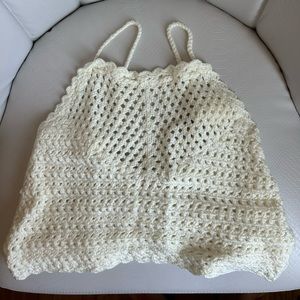 Got two sizes and this one is too big! It’s a size medium and it’s a cream color